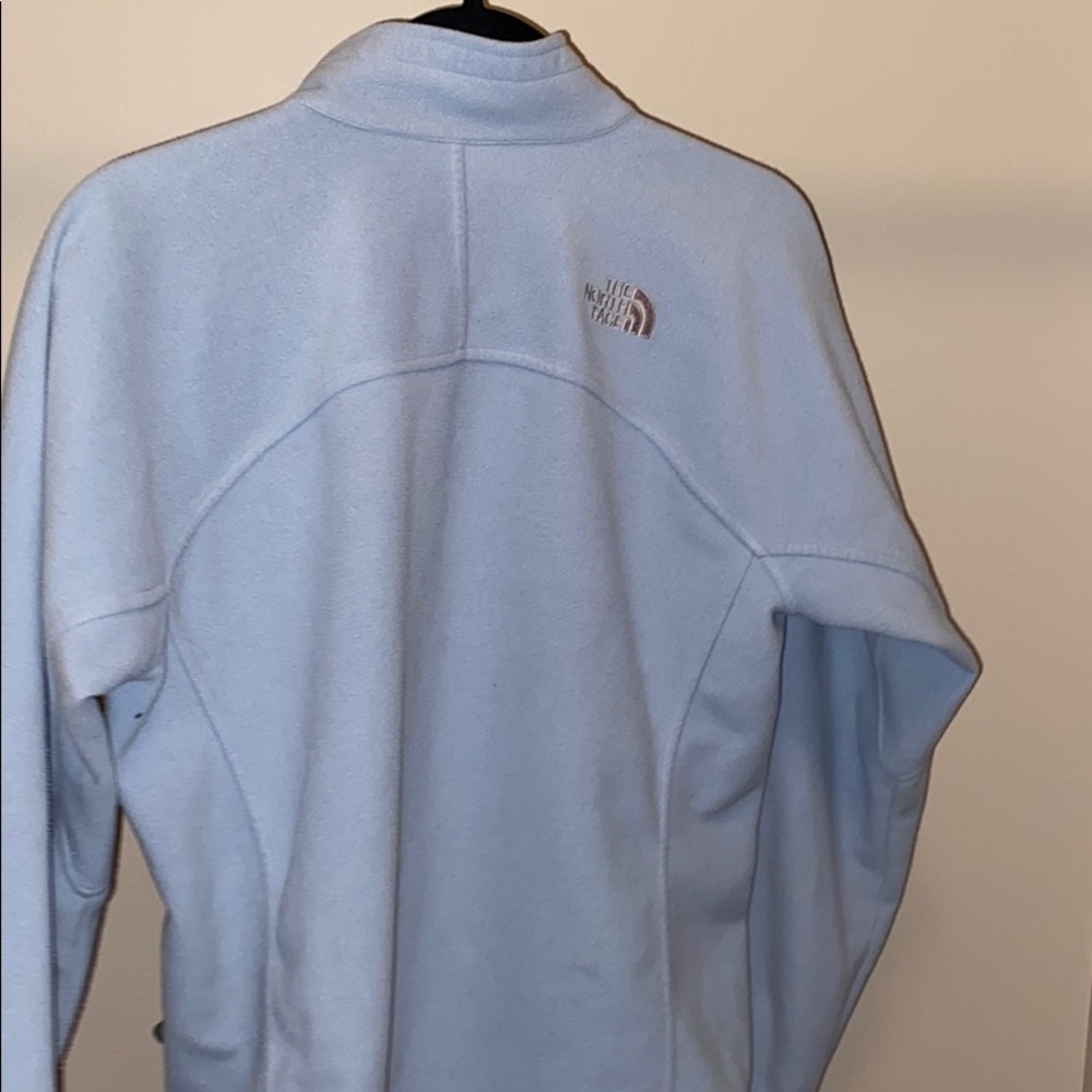 Women’s Northface jacket - Picture 3 of 9